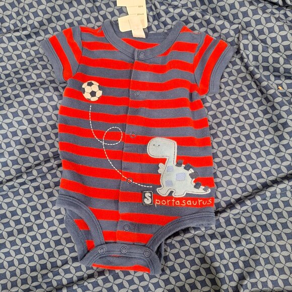 sportasairis onesie carters 6 months - Picture 1 of 4